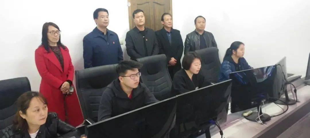 镜头之外的坚守 记者节，走进宜阳县融媒体中心的他和她